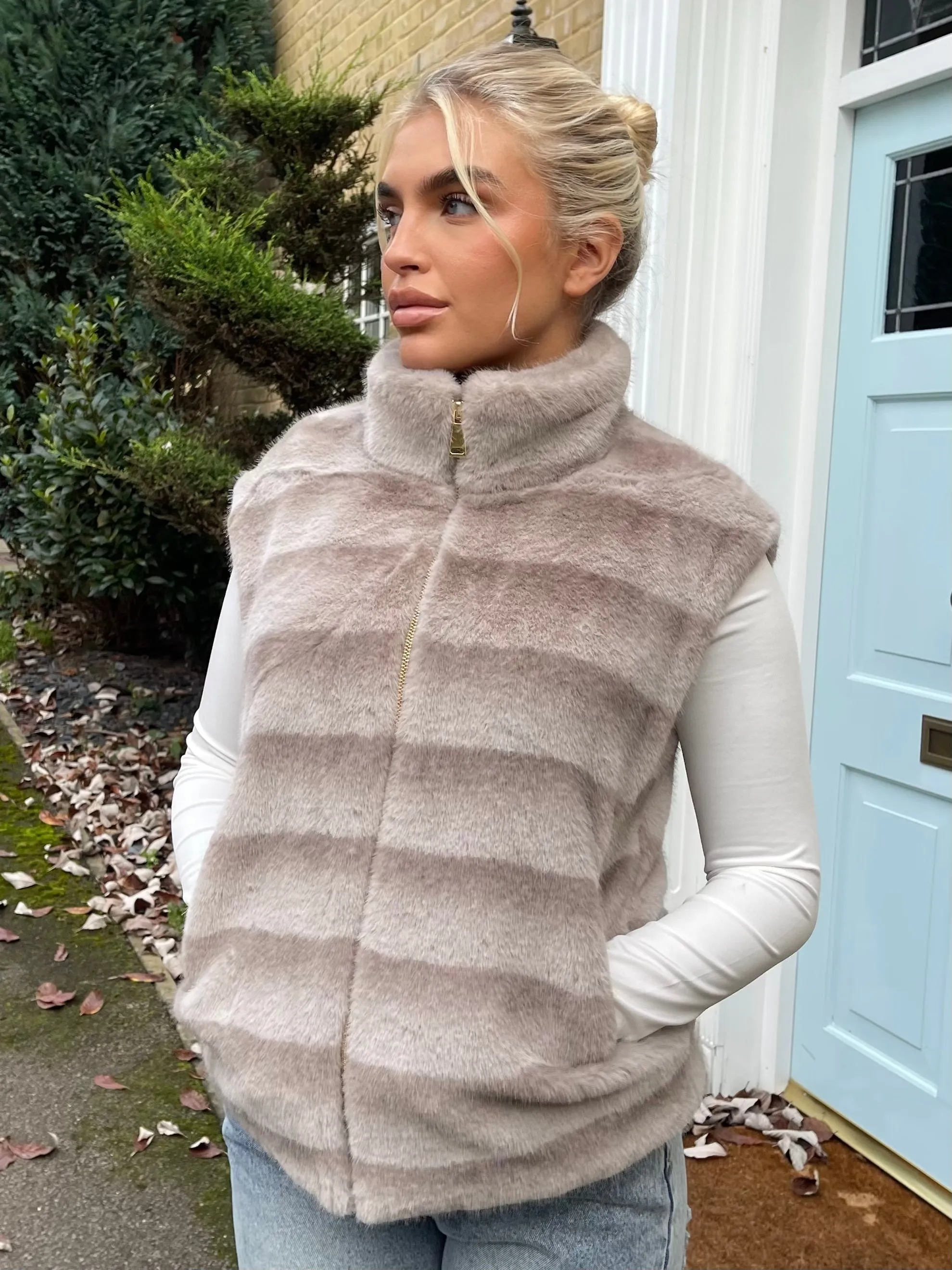 Elsa Beige/Grey faux fur Gilet