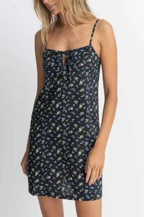 FLEUR FLORAL KEYHOLE SLIP DRESS (BLK)