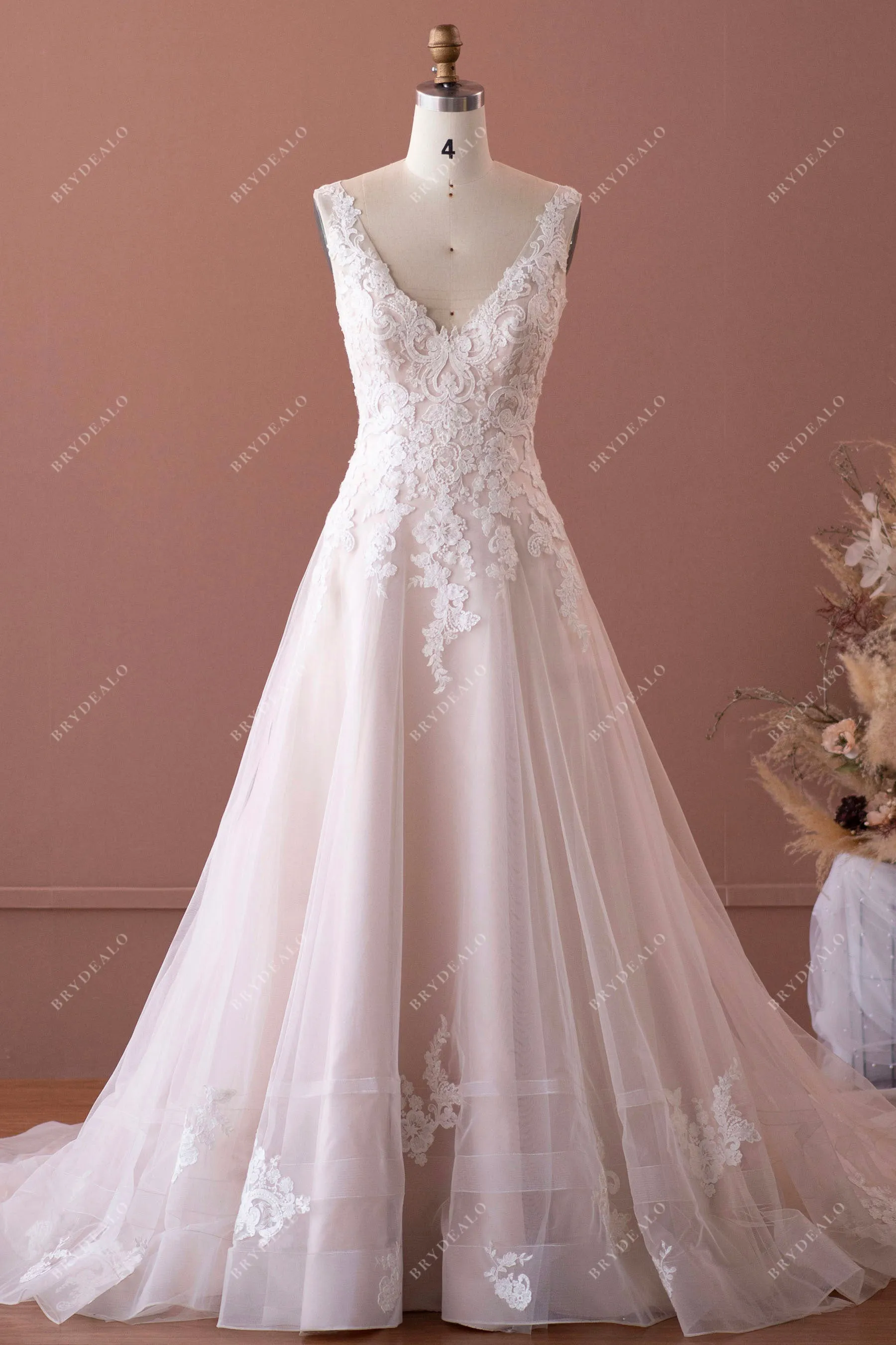 Graceful Lace V-neck Open Back Sleeveless Nude Wedding Dress