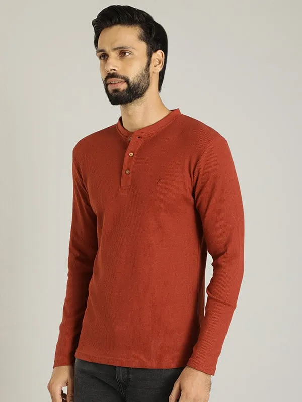 Men Solid Henley T-Shirt