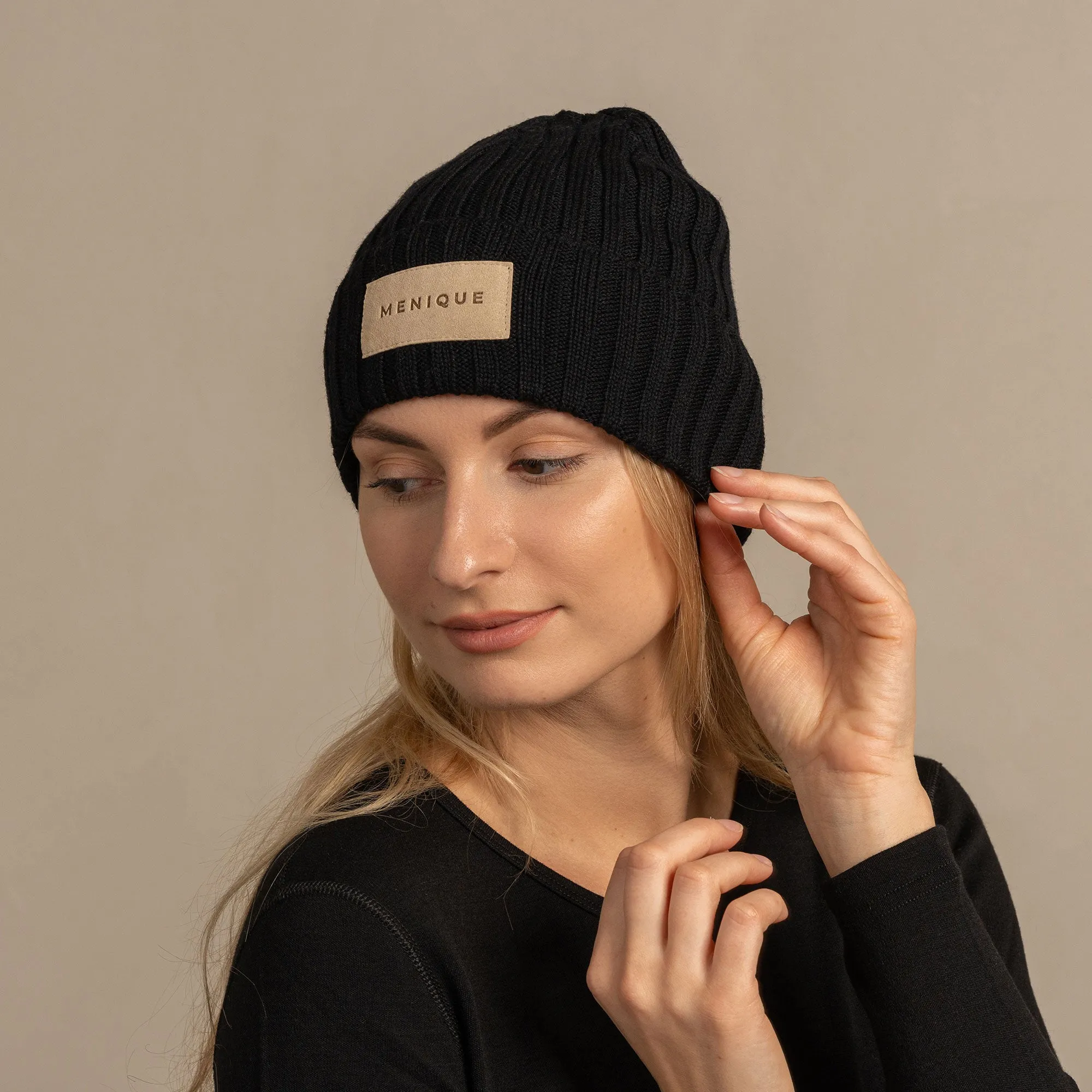 MENIQUE Logo 100% Merino Wool Womens Knit Ribbed Beanie