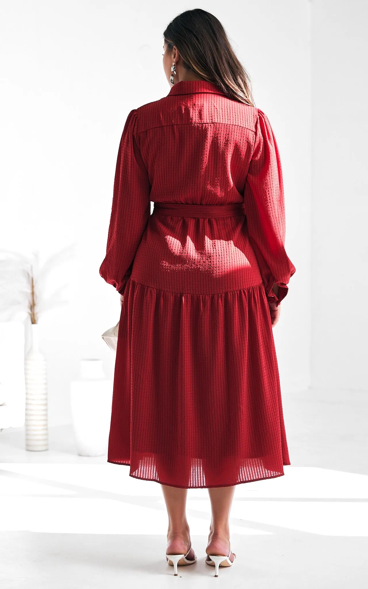 Mindy Midi Dress - Red Texture