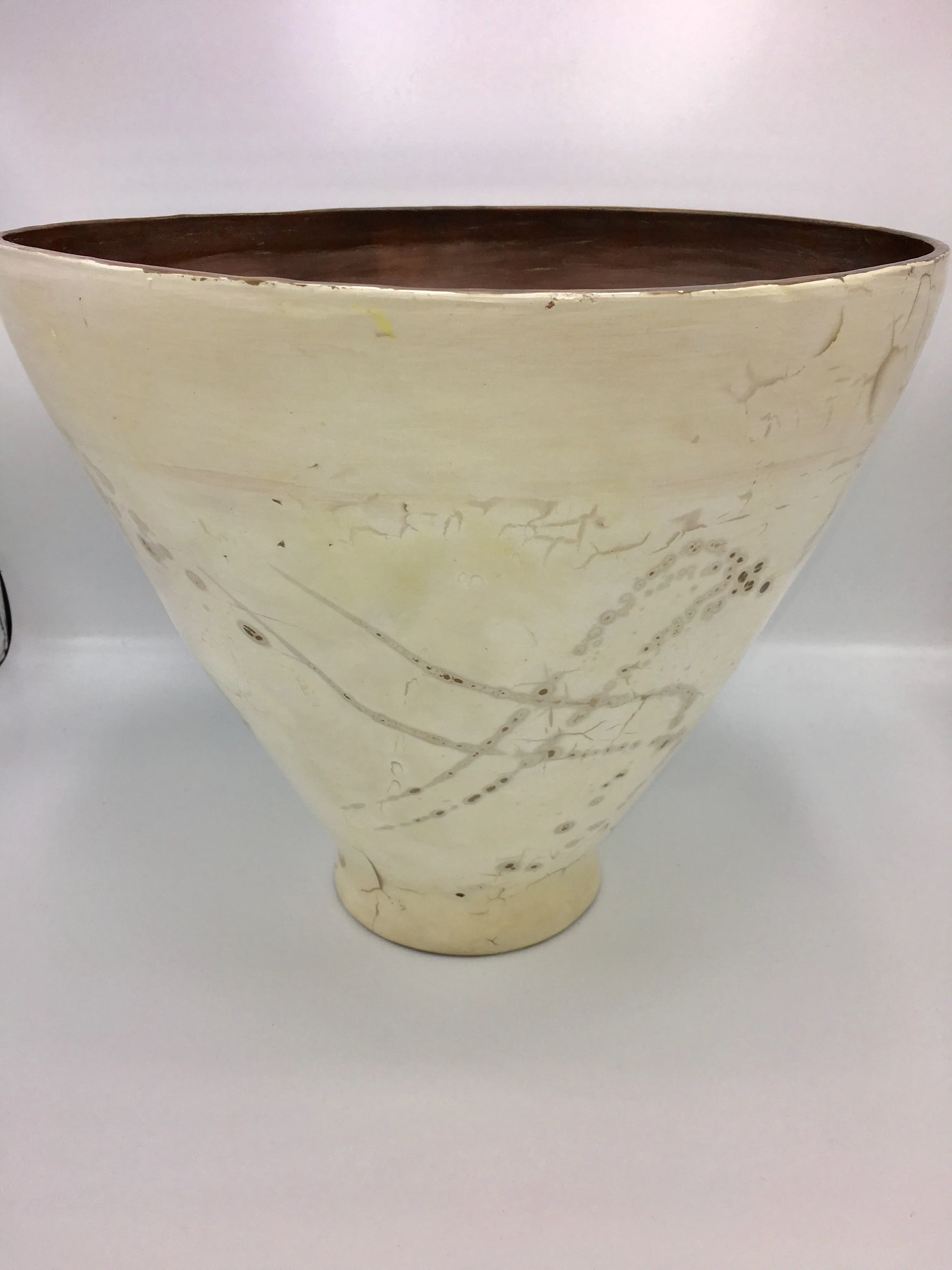 Potina Large Vessel in Creme